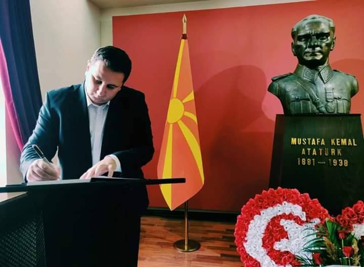 THP ATATÜRK'ü Manastır'da andı!