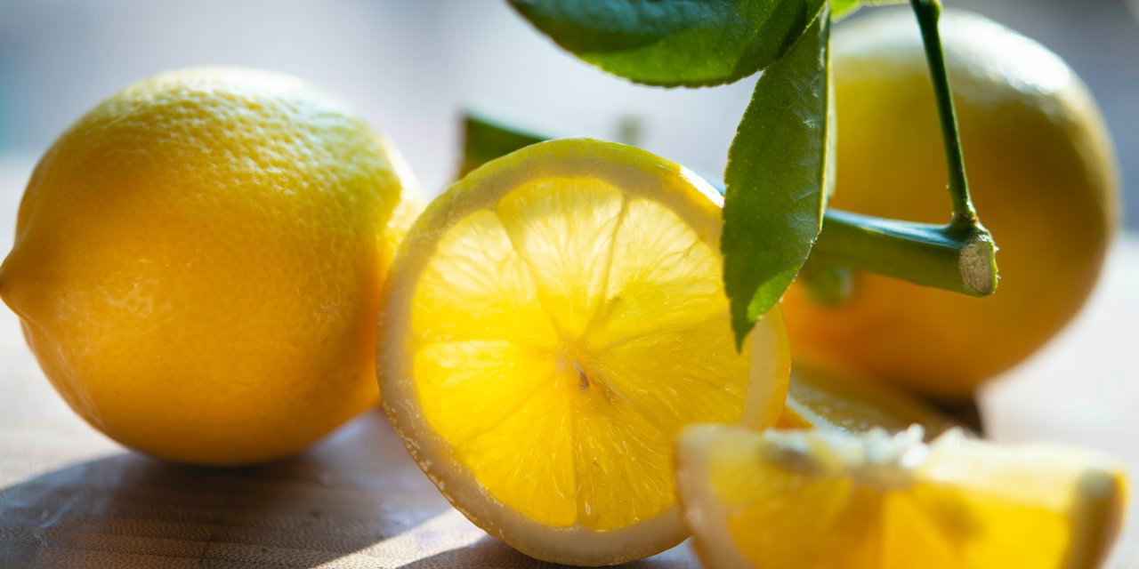 Sabahları Limonlu Su İçmenin Vücuda Faydası Ne?