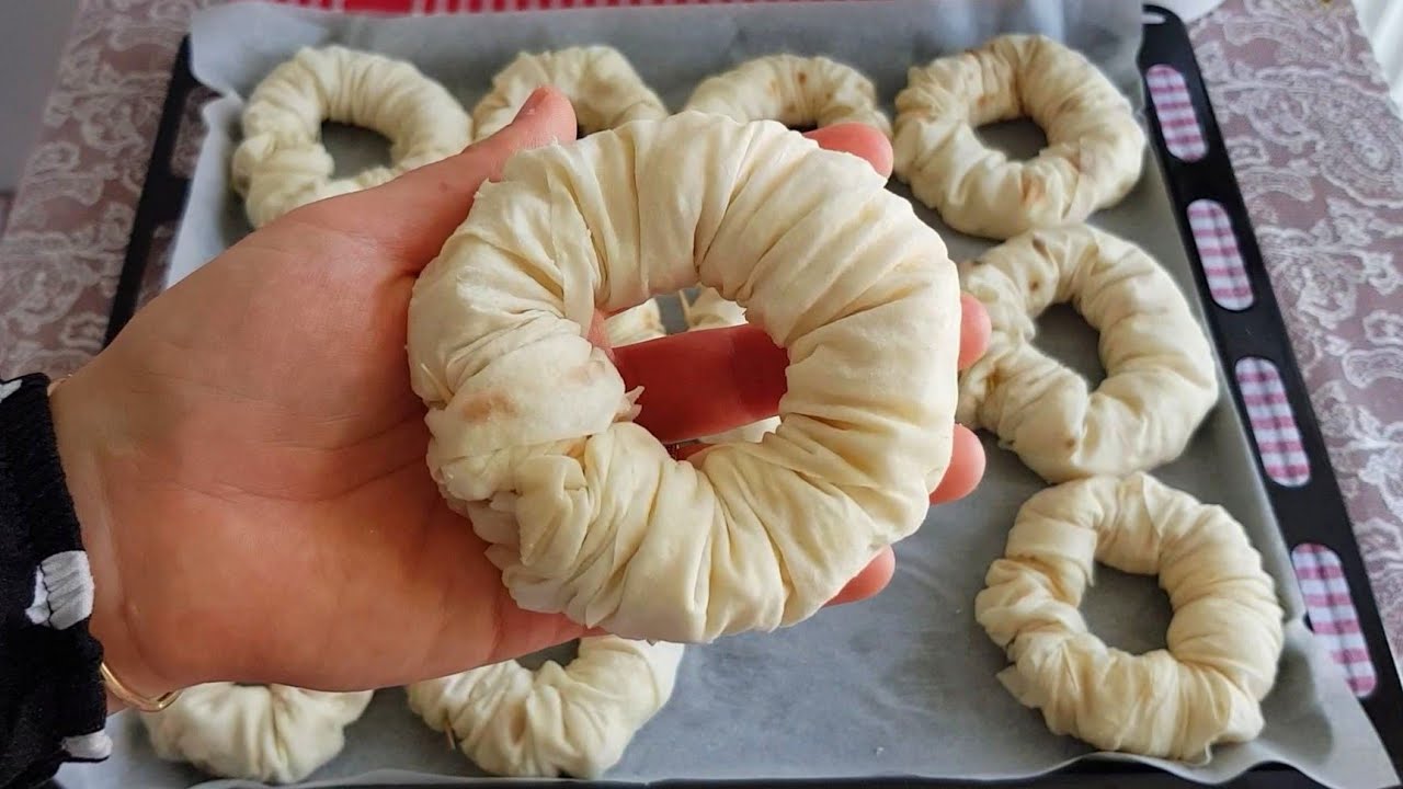 Tadanlar hazır yufkayla yapıldı sanmıyor! Aşçılar börek yaparken bu 8 sırrı uyguluyormuş