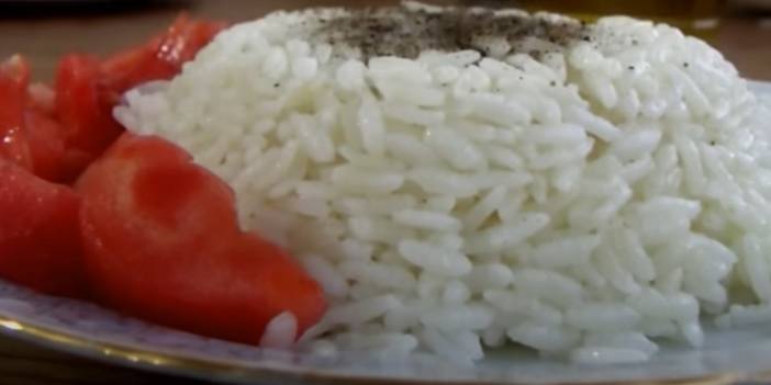 Tam Ölçüsünde Lapa Olmayan Pirinç Pilavı Pişirmenin Püf Noktası! Ve Kusursuz Pilav Tarifi