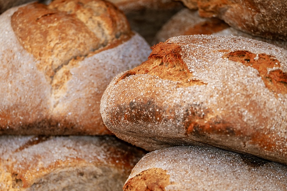 bread-3471667-960-720.jpg