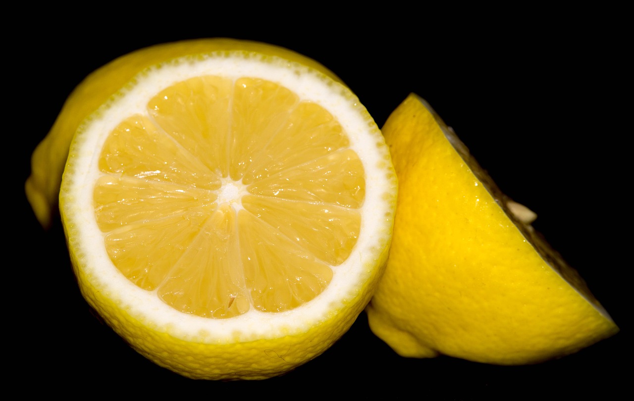 lemons-6193560-1280.jpg